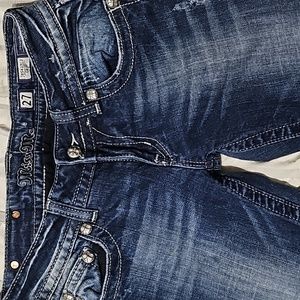 Miss Me crop size 27 like new